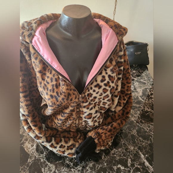 Leopard Print Coat - Picture 2 of 3